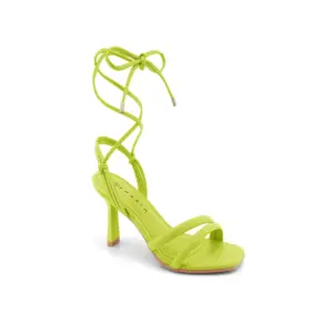 Sandalia de tiras larga de taco fino